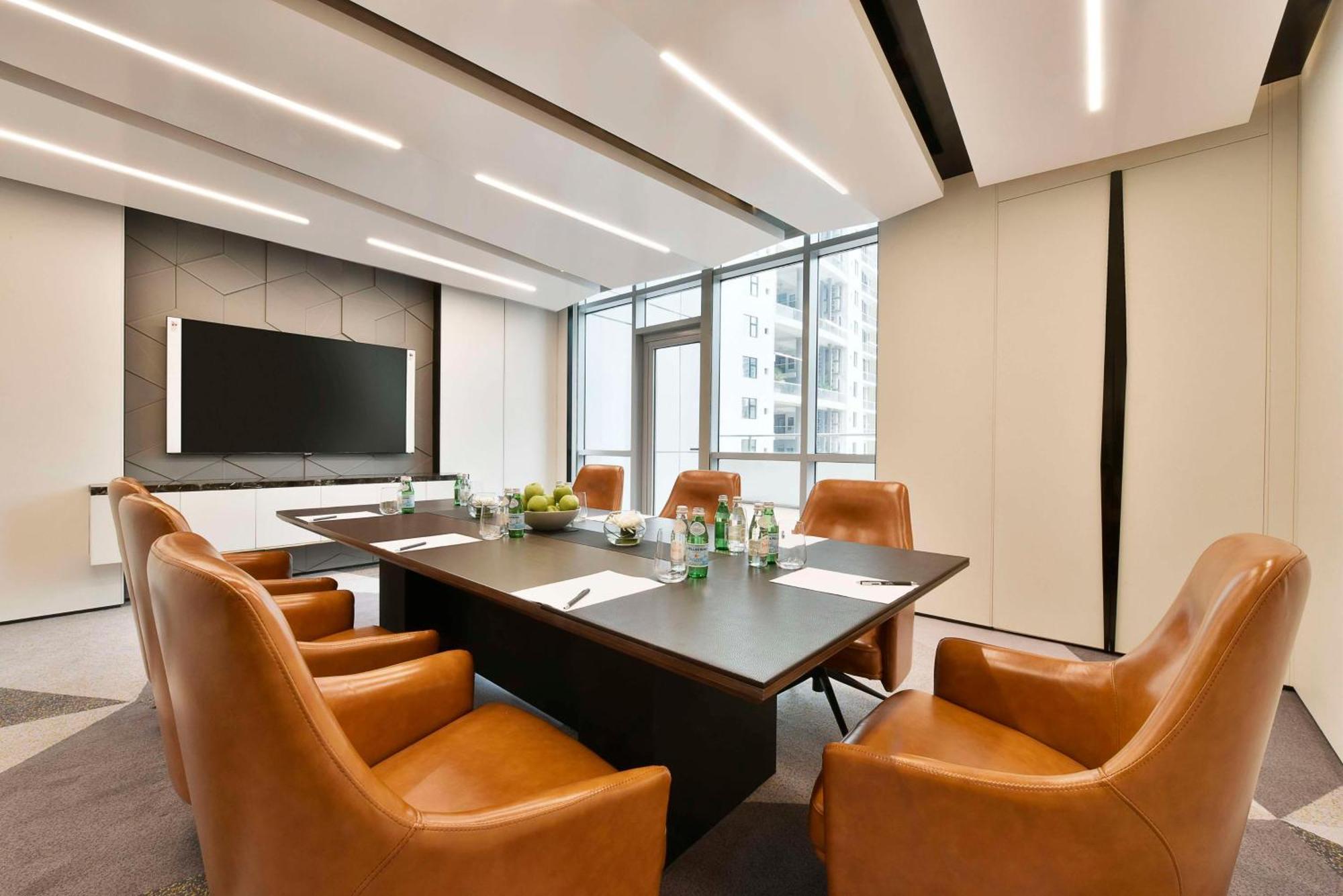 Hilton Bahrain Hotell Manama Exteriör bild Meeting room at the Westin Palace, Madrid