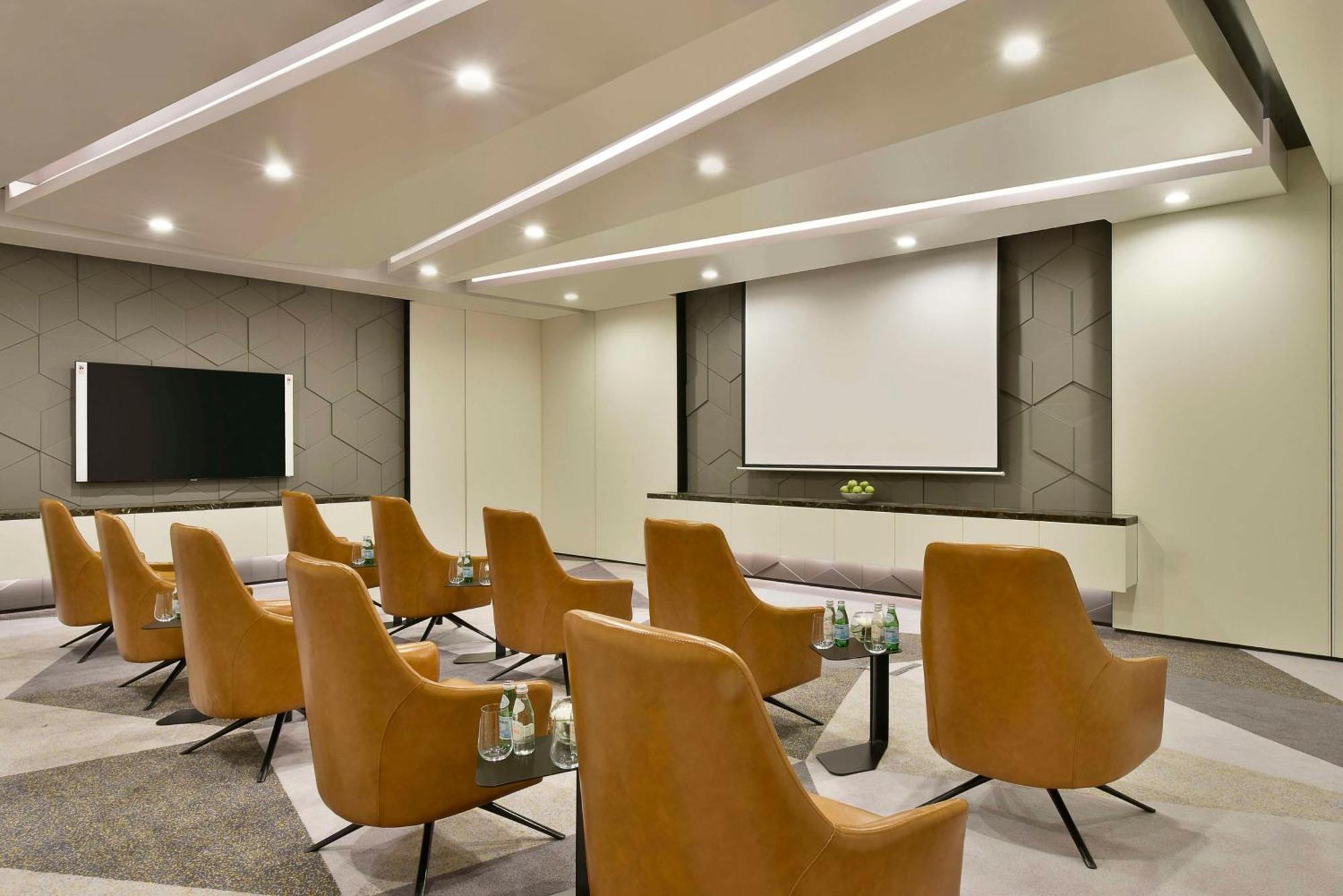 Hilton Bahrain Hotell Manama Exteriör bild Meeting room