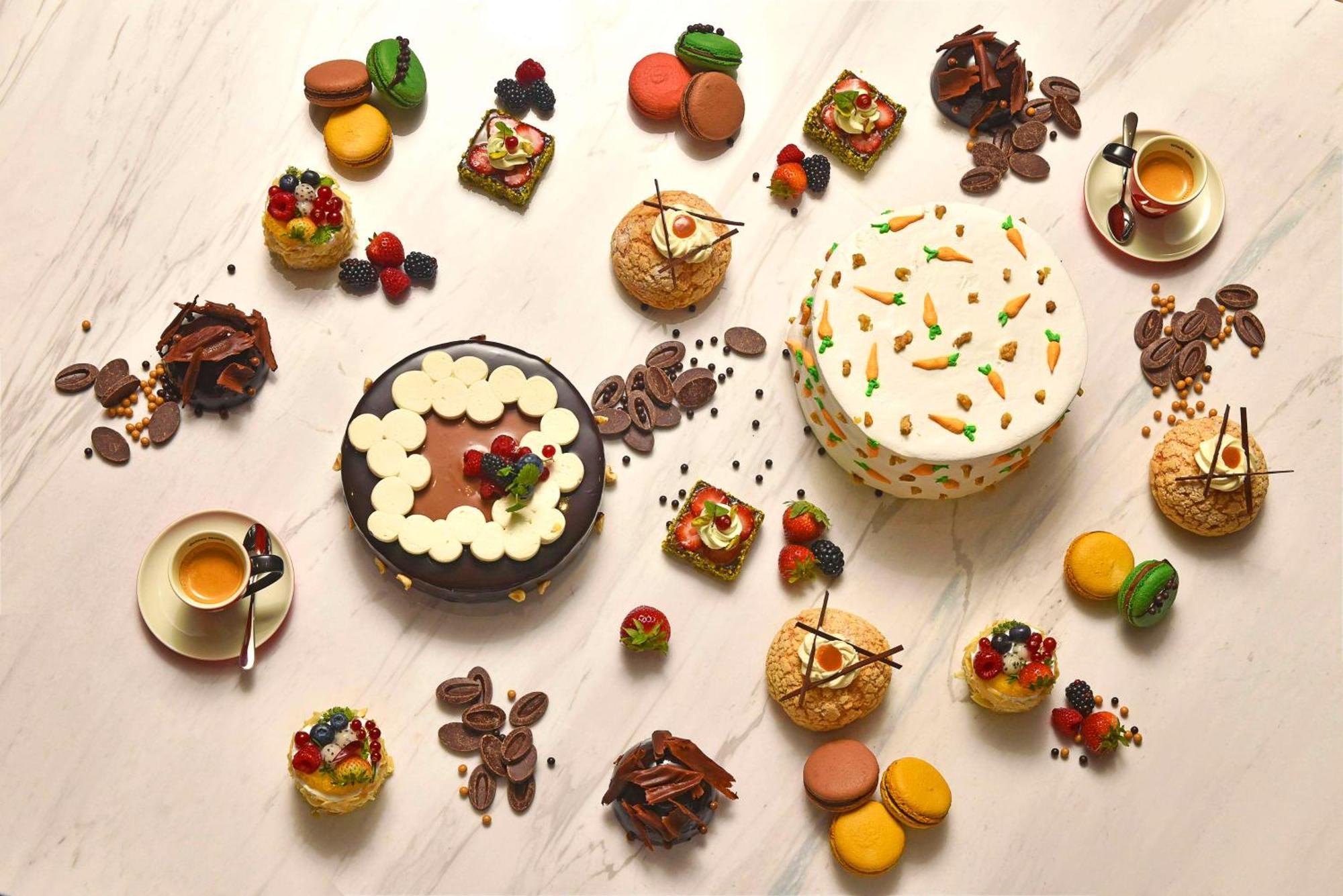 Hilton Bahrain Hotell Manama Exteriör bild A selection of desserts