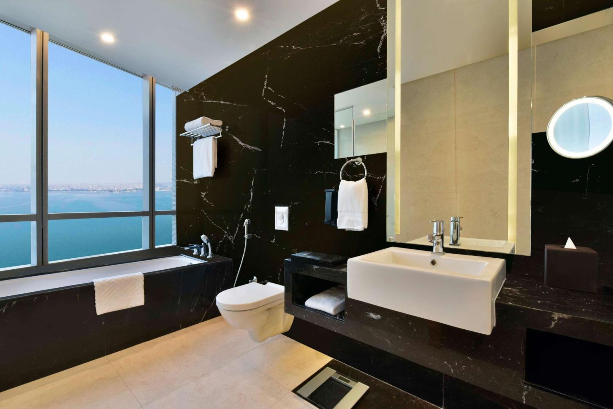 Hilton Bahrain Hotell Manama Exteriör bild